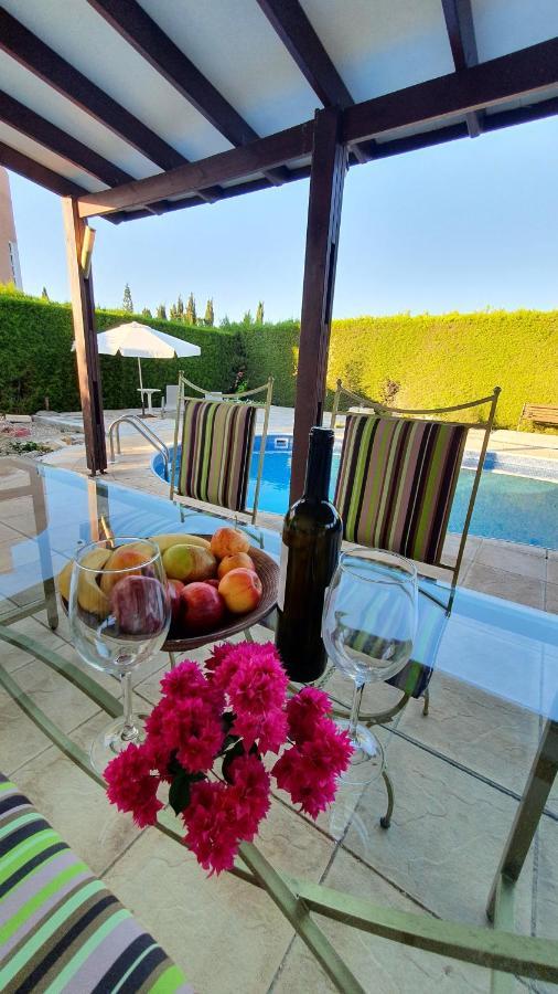 Villa Victoria 400 Meters To The Beach Peyia Exterior photo