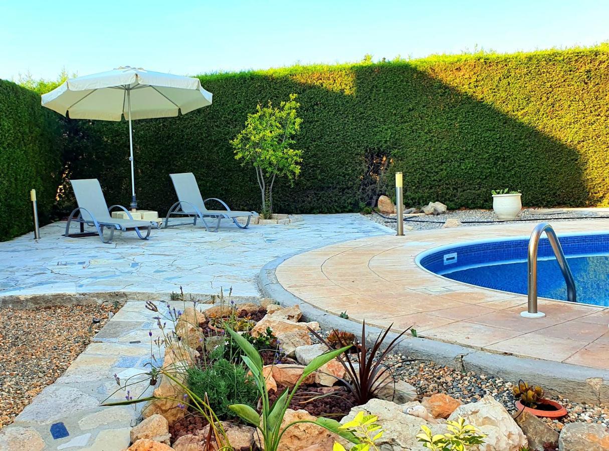 Villa Victoria 400 Meters To The Beach Peyia Exterior photo